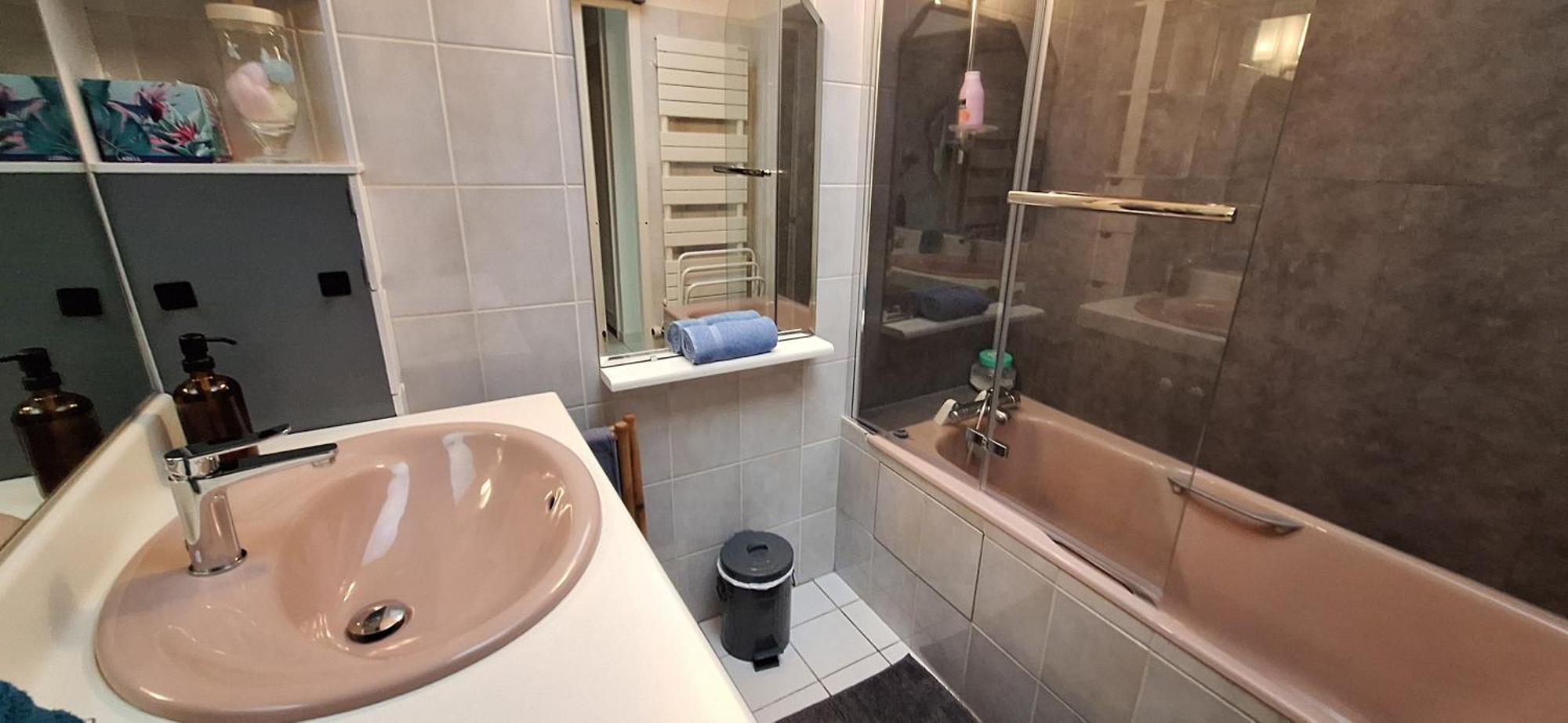 Holiday home Charmante Maison Au Calme Reims