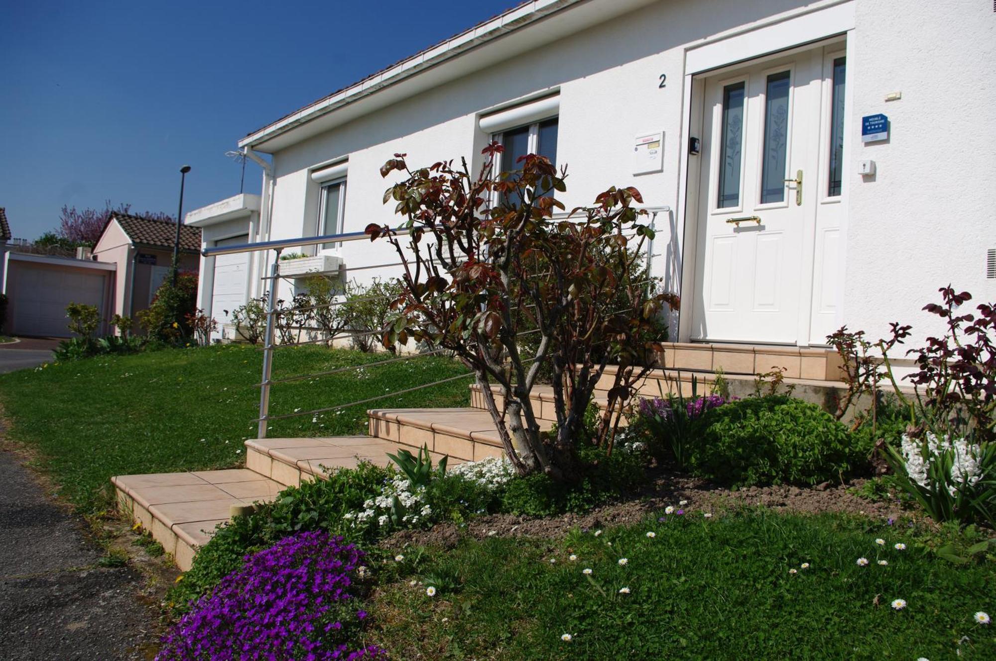 Holiday home Charmante Maison Au Calme Reims